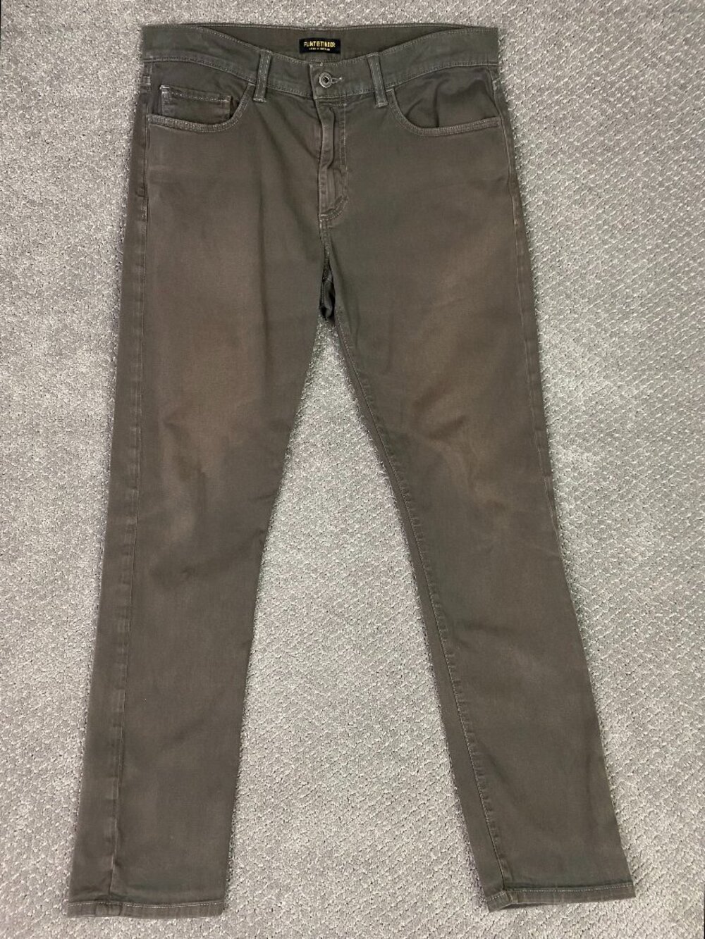 Flint and Tinder Pants Men's 32 Measures 34 x 31 Gray 365 Chino Jeans Stretch
